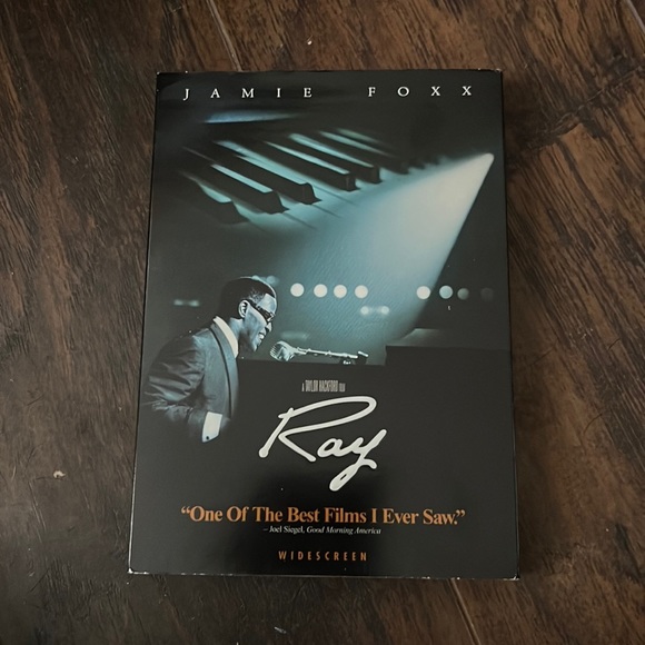 Ray - Picture 1 of 4